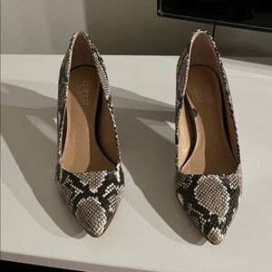 Franco Sarto Black and Cream Snake Pattern Heels Size 10M